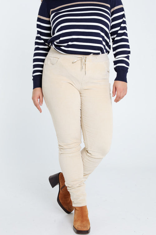 Beige / 38-Paprika-2