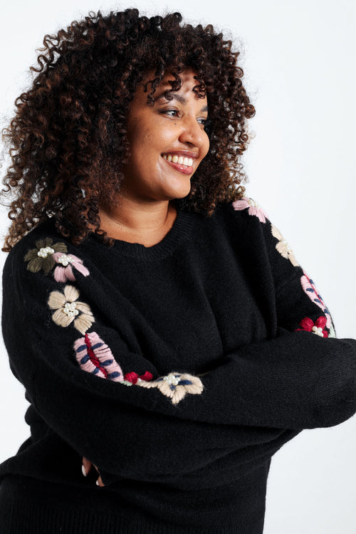 Pull uni avec manches détail broderies-Paprika-7