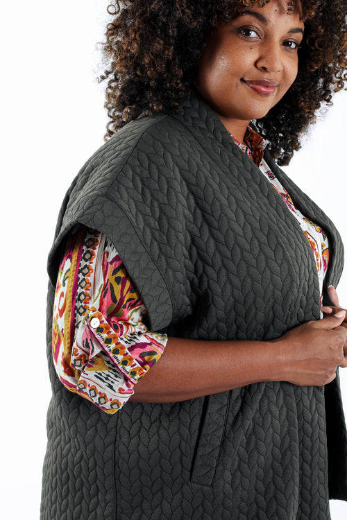 Veste sans manches unie détail tressé-Paprika-5