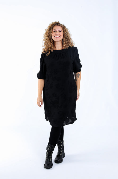 Robe courte unie avec motif en relief-Paprika-1