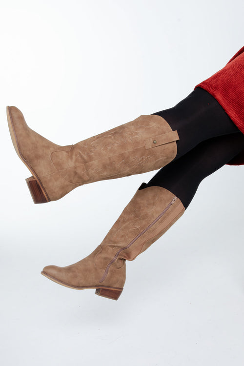 Beige / 38-Paprika-1