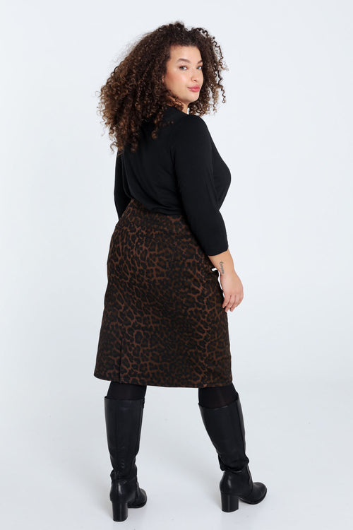 Marron / 46-Paprika-1